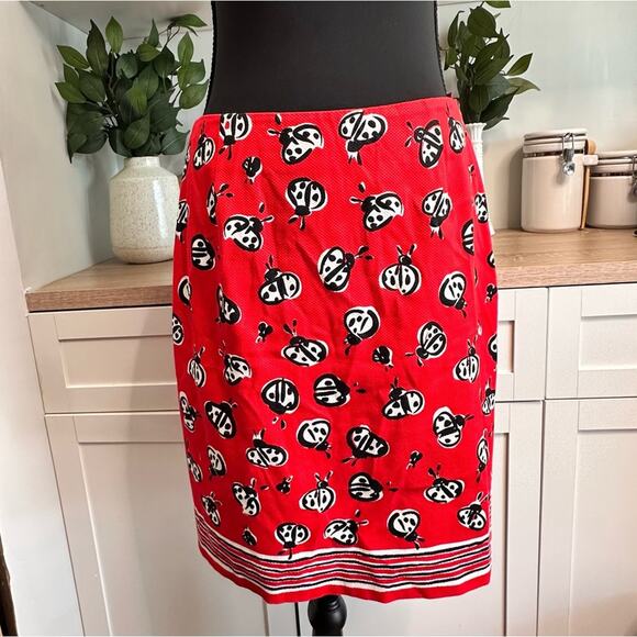 TALBOTS Red Ladybug Novelty Print Mini Pencil Skirt Women’s Size 8 Nature Folk - Picture 1 of 9
